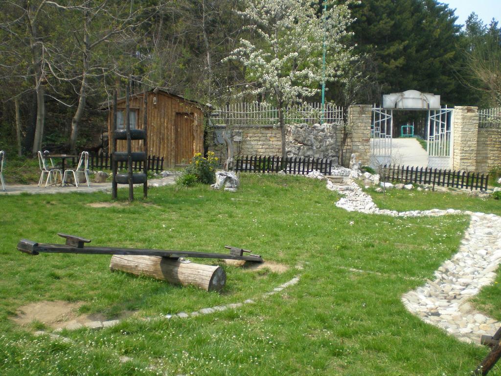 Park Hotel Djevana Gorna Oryakhovitsa Εξωτερικό φωτογραφία